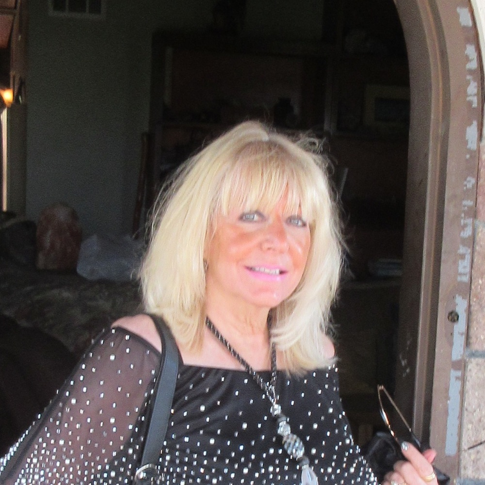 Meet your Posher, Cindi